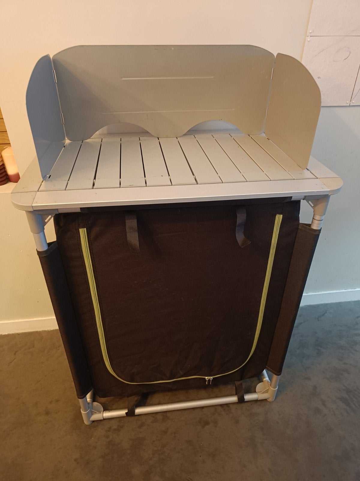 Campingkeuken met windscherm en opbergruimte, Caravans en Kamperen, Kampeeraccessoires, Ophalen, Gebruikt