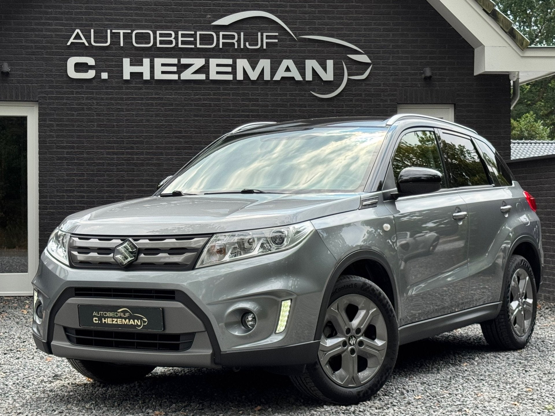 Suzuki Vitara 1.6 High Executive 1E EIGENAAR DEALEROH AUTOMA, Auto's, Automaat, Stof, Zwart, 4 cilinders