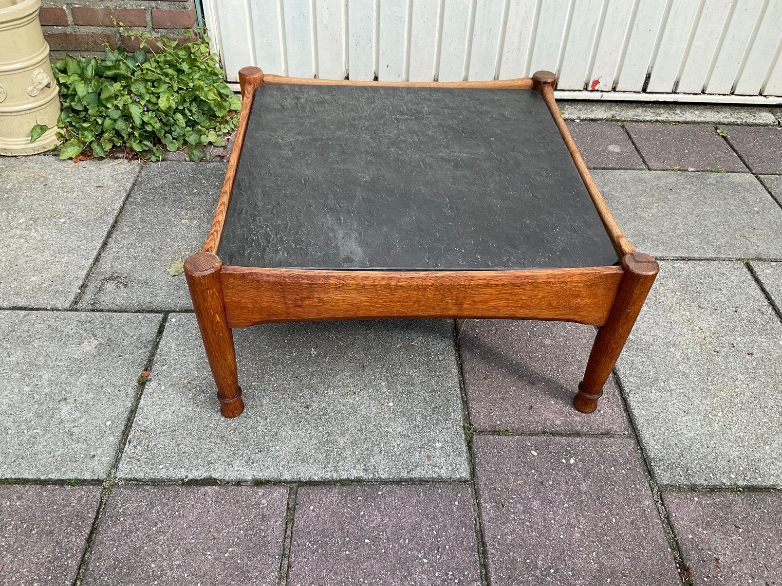 Vintage,brutalist,salontafel in eiken frame, Ophalen, Brutalist,vintage, 50 tot 100 cm, 5 – 50