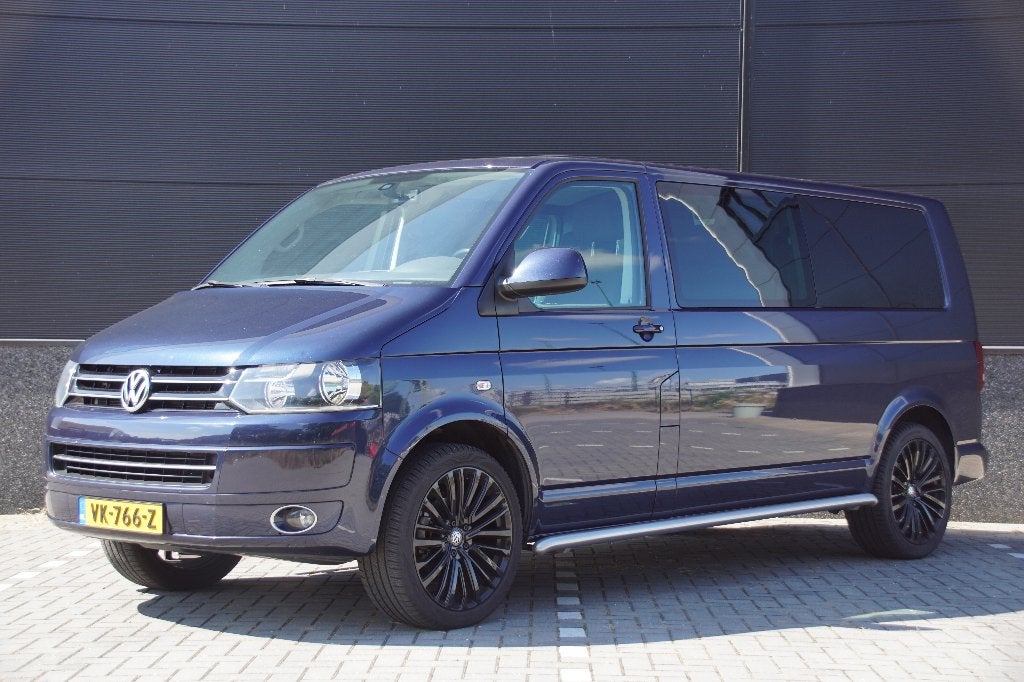 Volkswagen Transporter 2.0 TDI 140PK L2H1 Dubbel Cab 20 inch, Euro 5, Stof, Zwart, 4 cilinders