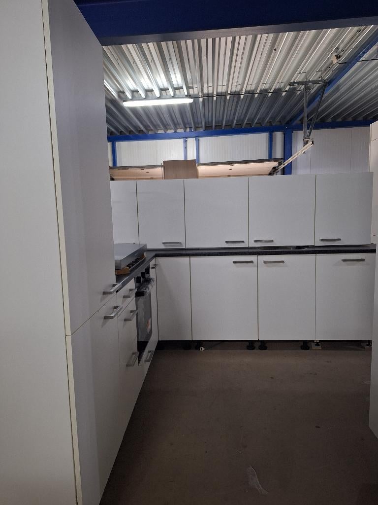 Keuken Compleet 2925 is nu afgeprijsd van €2749 naar €2499, Huis en Inrichting, Keuken | Complete keukens, Hoekkeuken, Ophalen of Verzenden