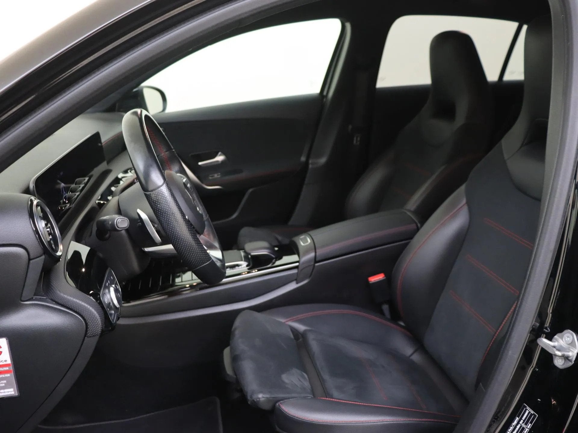 Mercedes-Benz A-Klasse 180 Business Solution AMG (bj 2020), 136 pk, Gebruikt, 680 kg, 4 cilinders