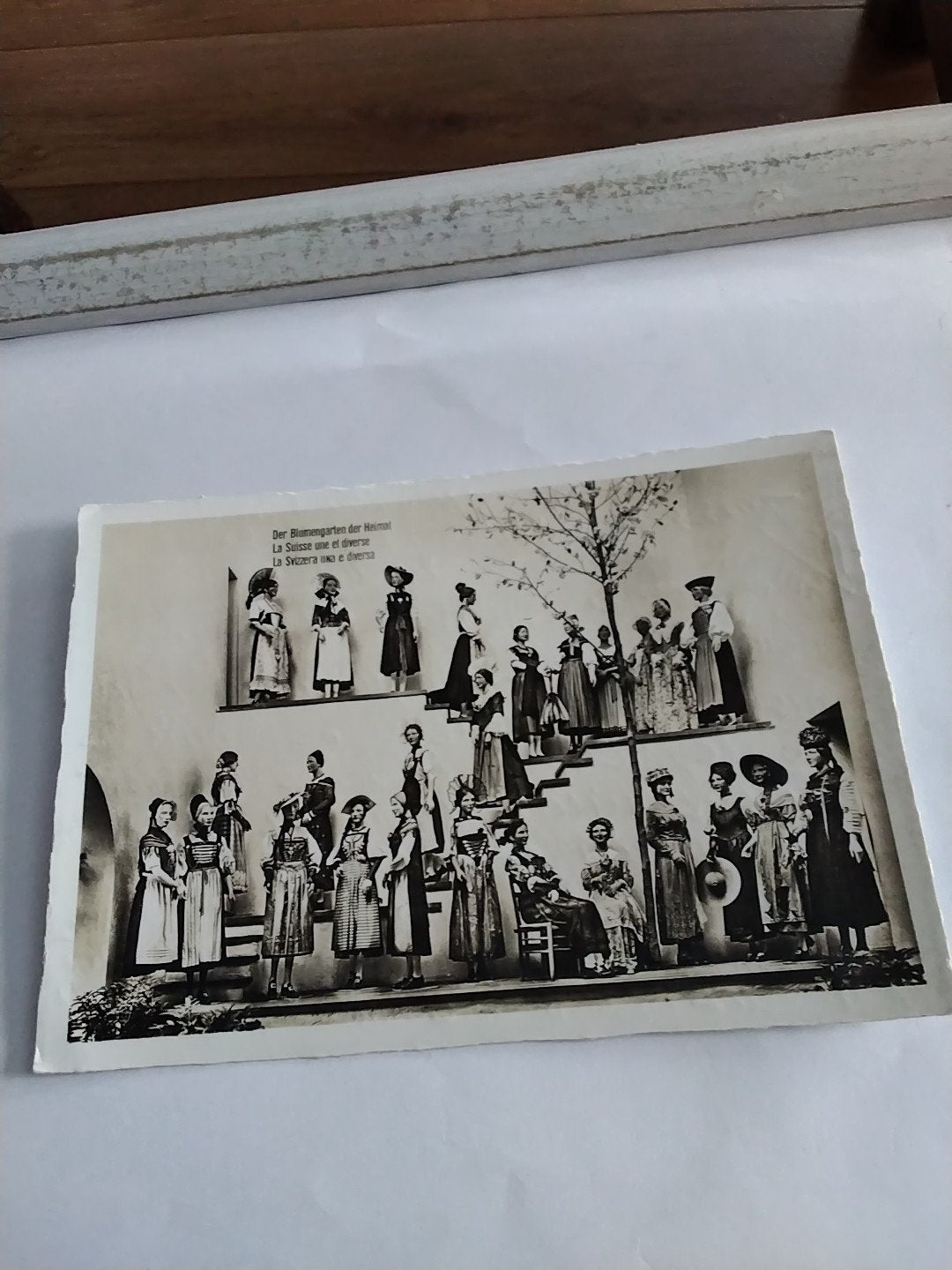Zeldzame ansichtkaart Zwitserse kostuums 1939 Zürich, Ophalen of Verzenden, 1920 tot 1940, Gelopen