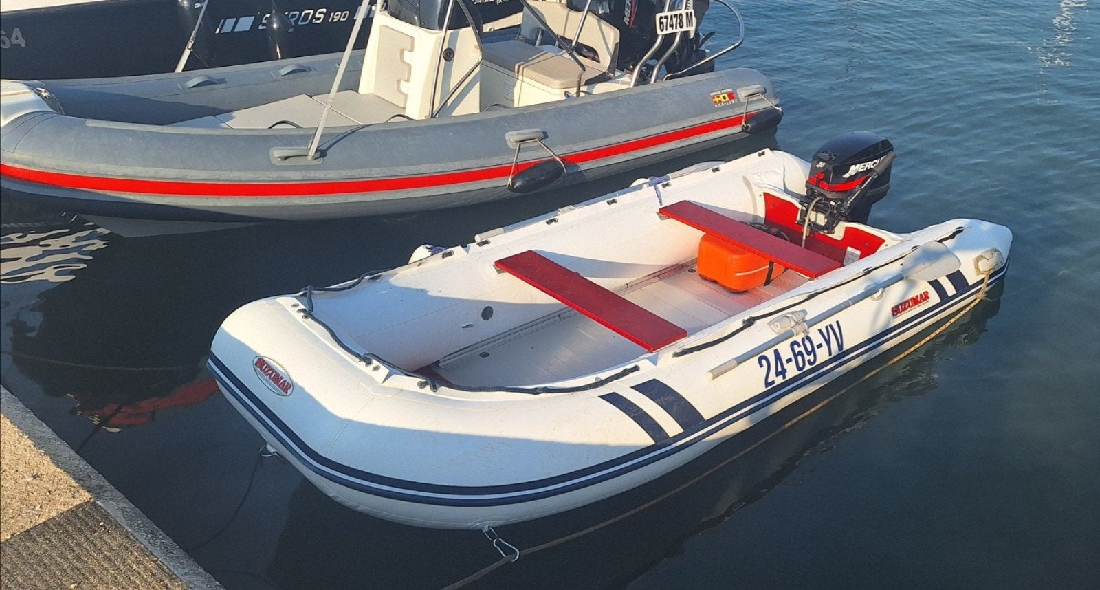 Suzumar DS 390 met 25 PK Mercury 2 Takt, Watersport en Boten, Rubberboten, Ophalen, Aluminium, Gebruikt, Peddels