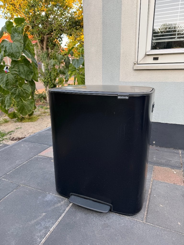 Brabantia Bo Touch Bin – 230 liter – Mat zwart, Ophalen, 50 – 75, Gebruikt, Met pedaal