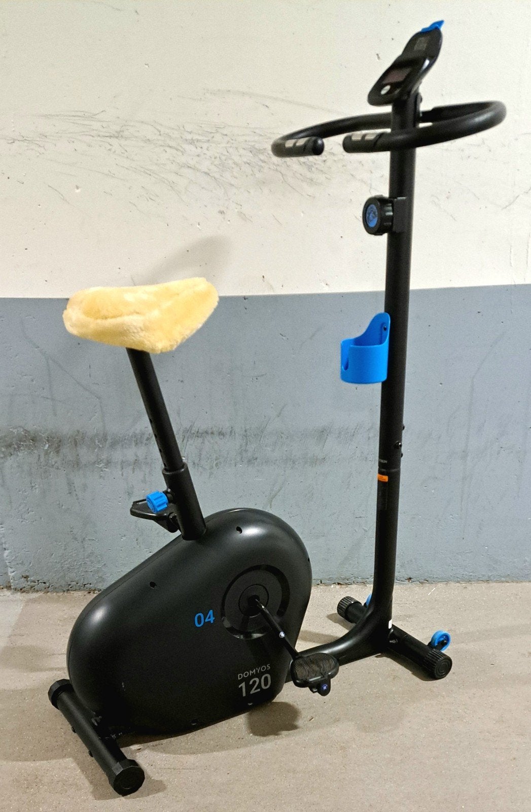 Zgan Hometrainer Domyos 120, Sport en Fitness, Fitnessapparatuur, Ophalen, Zo goed als nieuw, Hometrainer