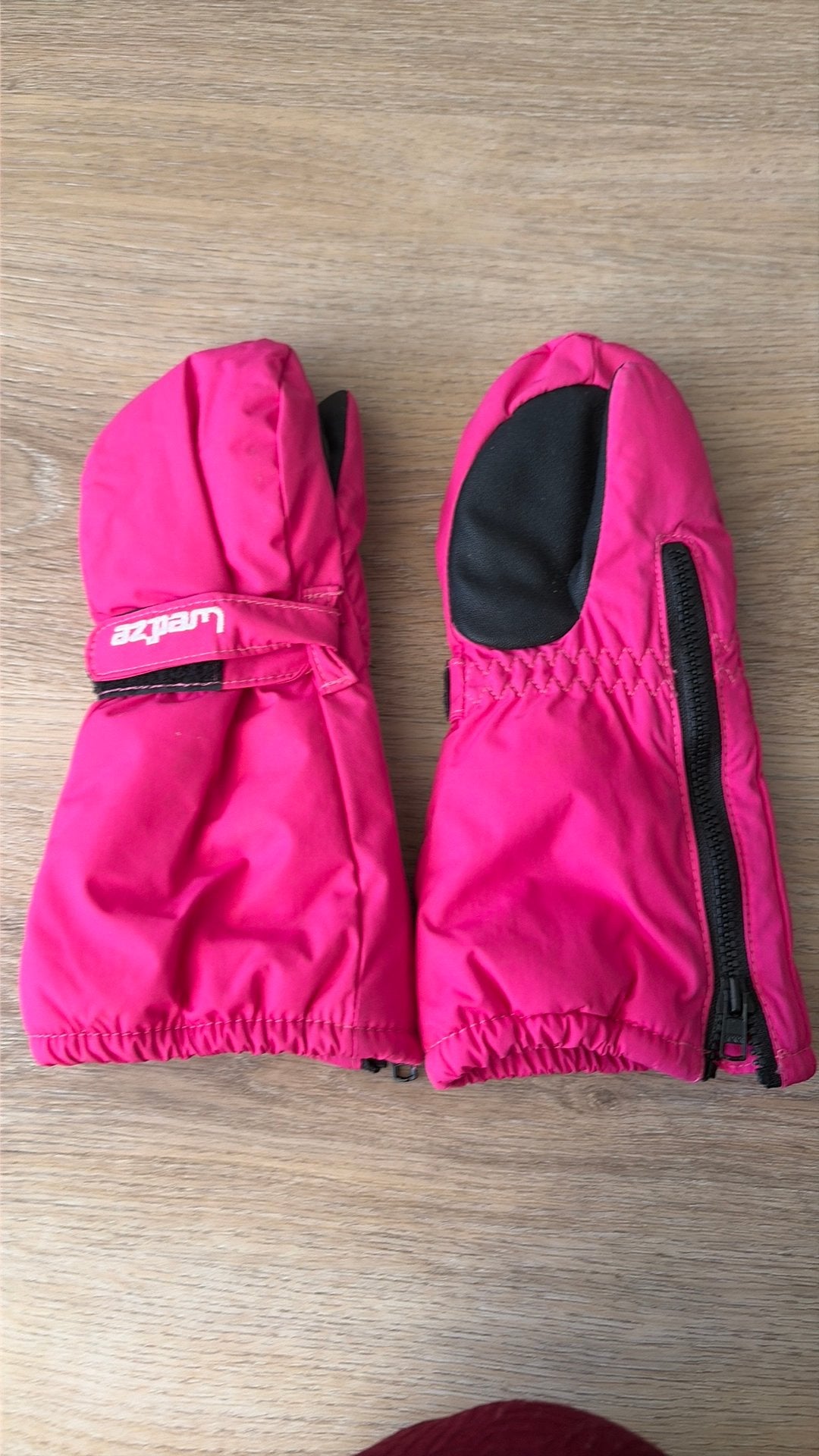 Wed’ze handschoenen 3-4 jaar zgan, Ophalen of Verzenden, Zo goed als nieuw, Jongen of Meisje, Handschoenen