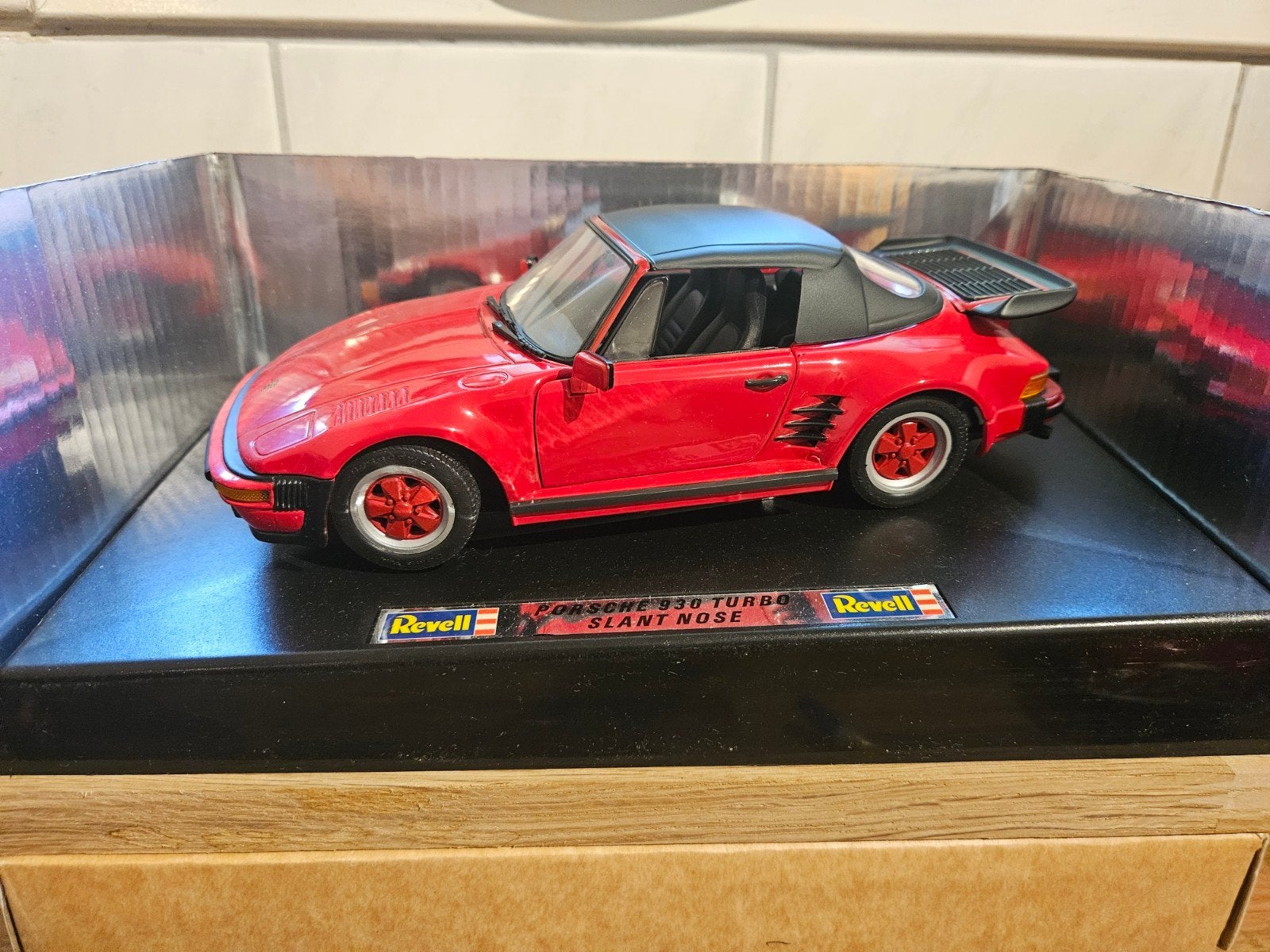 Revell Porsche 930 Turbo Slant Nose in OVP, Hobby en Vrije tijd, Modelauto's | 1:18, Ophalen of Verzenden, Zo goed als nieuw, Revell