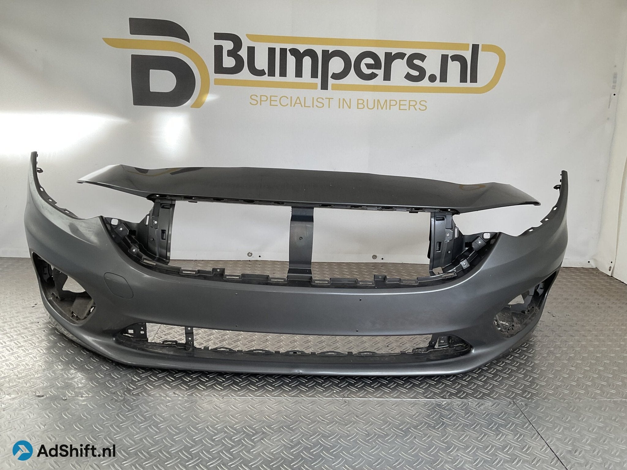 Bumper Fiat Tipo 2015-2023 735631451 Voorbumper B3-15527z, Bumper