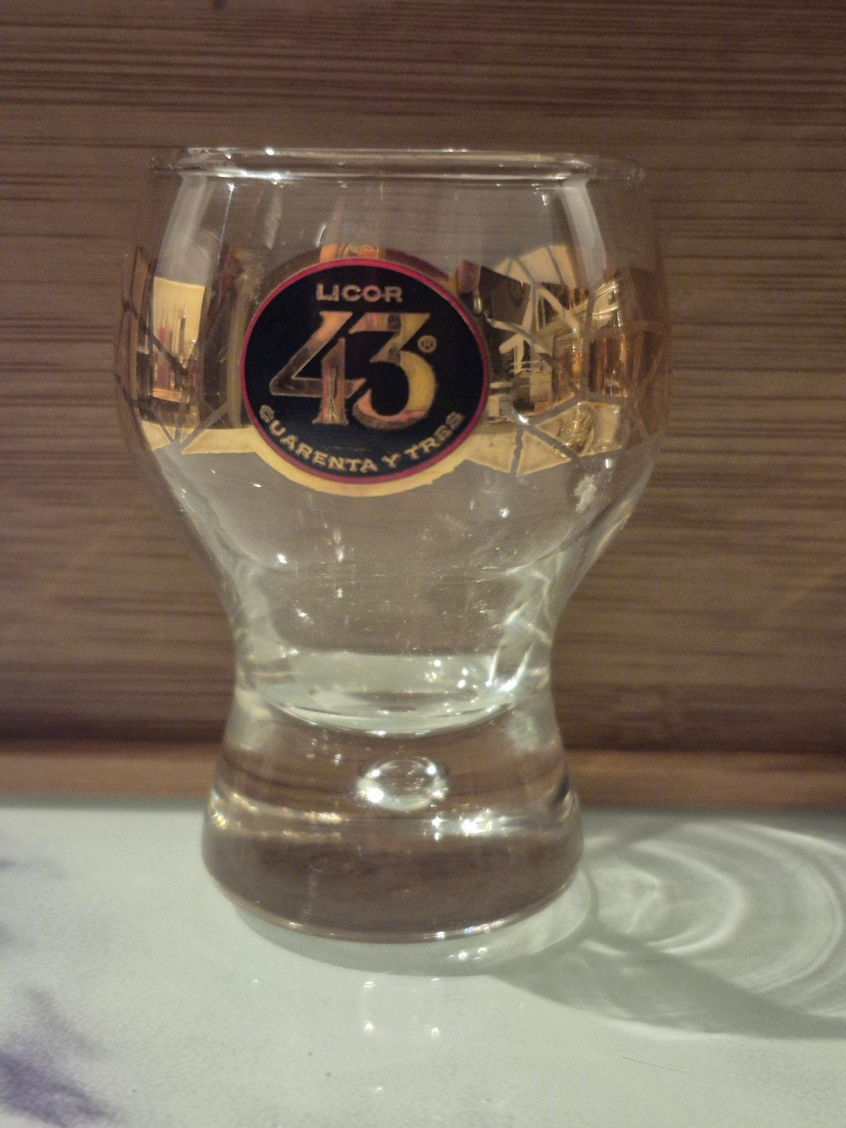 4x shotglas Limited Edition Licor 43 Gaudí Mozaïek Glas goud, Verzamelen, Glas en Borrelglaasjes, Ophalen of Verzenden, Zo goed als nieuw