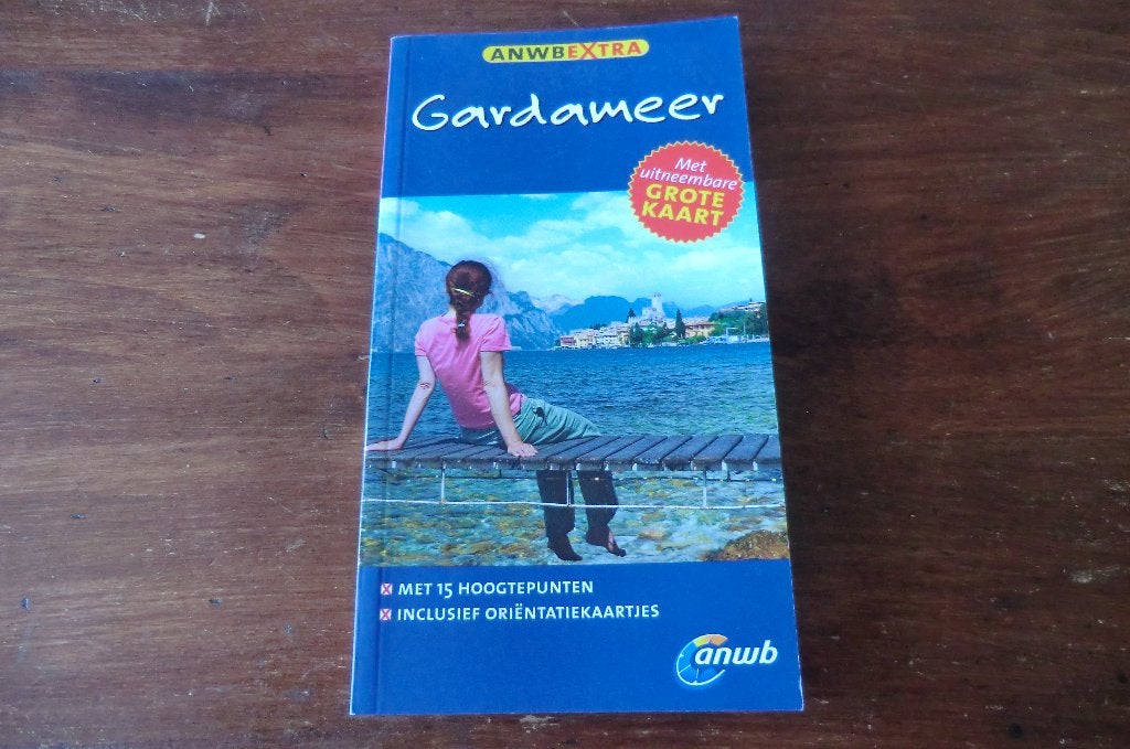 reisgids - Gardameer - anwb extra (2012), Gelezen, Europa, Ophalen of Verzenden, Reisgids of -boek