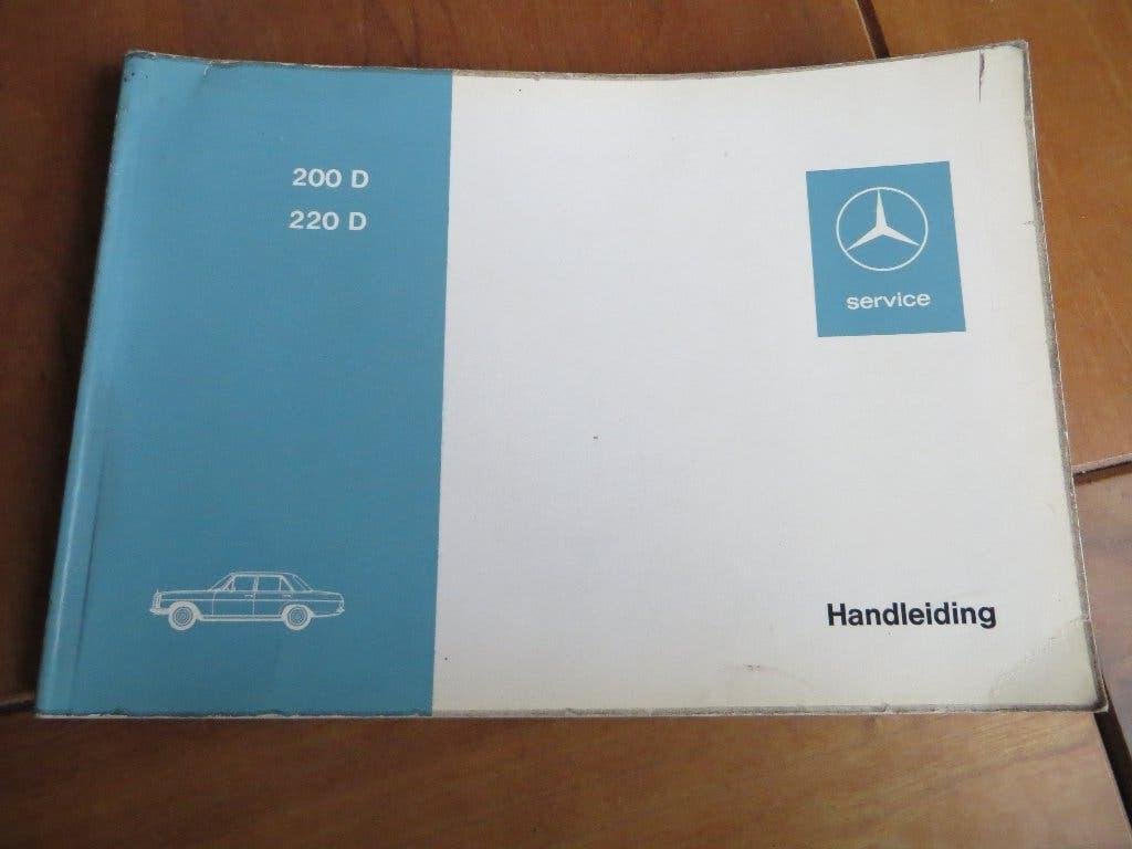 Instructieboek Mercedes-Benz 200 D, 220 D /8 W115 1972, mooi, Ophalen of Verzenden