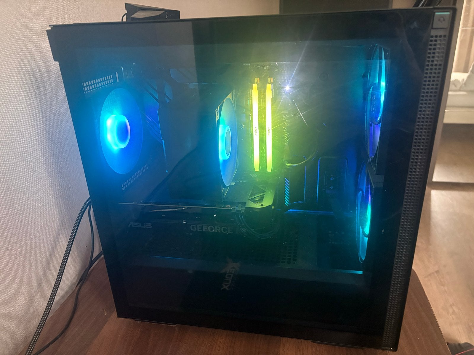 Gaming PC met RTX 4060 Ti en ASUS TUF Gaming B550M 32GB RAM, Spelcomputers en Games, Games | Pc, Ophalen, Overige genres, 1 speler