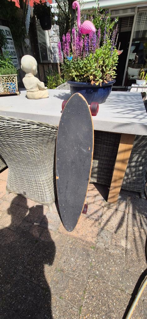 Vintage Longboard Skateboard met Rode Wielen, Ophalen of Verzenden, Gebruikt, Skateboard, Longboard