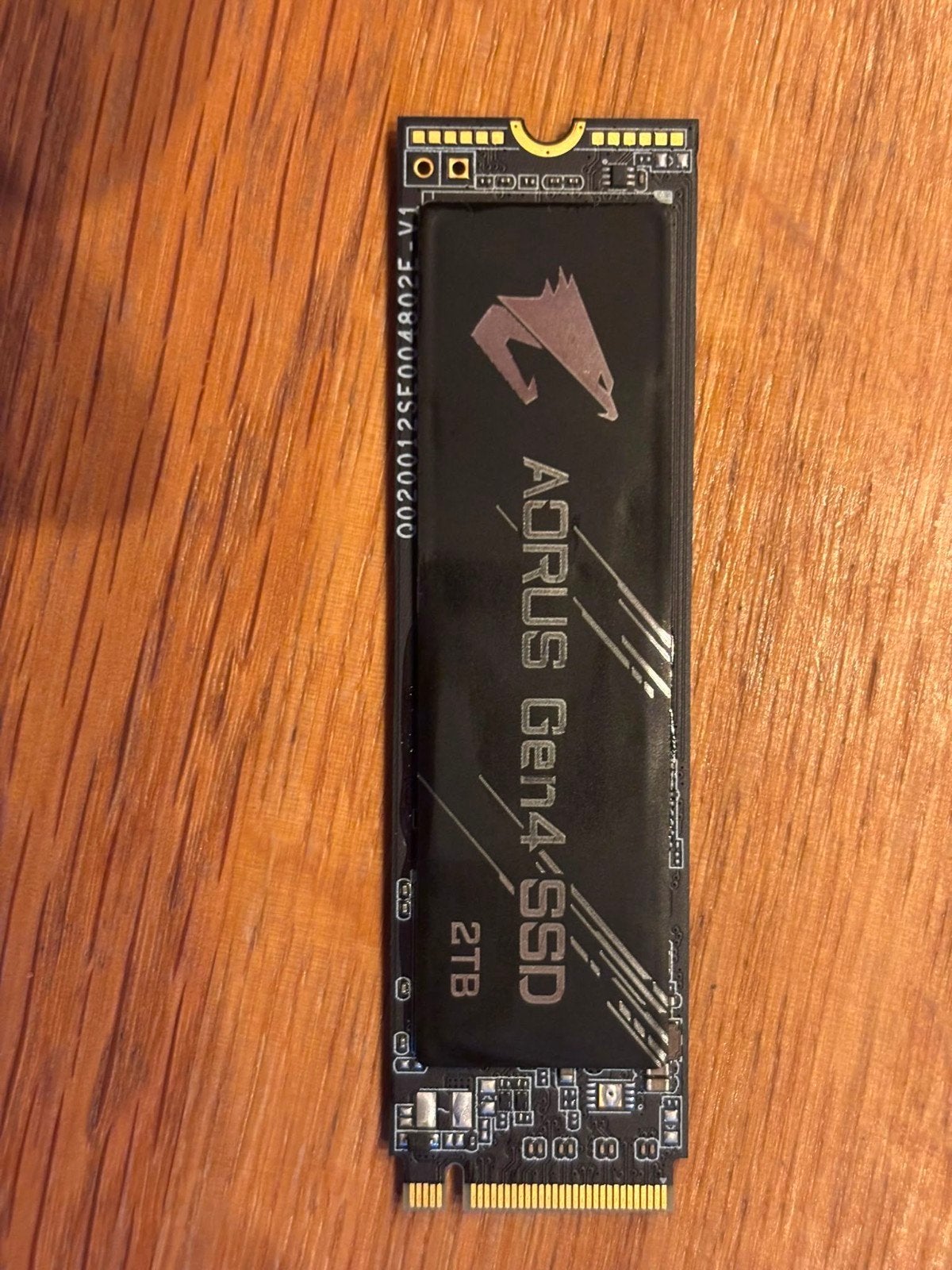 AORUS Gen4 SSD 2TB NVMe M.2 - Snelle Opslag voor PC/Laptop, Computers en Software, Harde schijven, AORUS, Intern, 2TB, Gebruikt