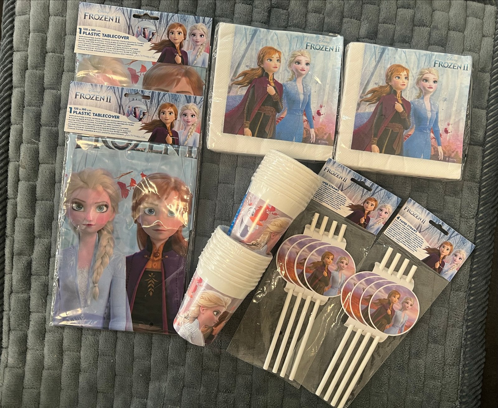 Nieuw Frozen 2 Feestpakket, Ophalen of Verzenden, Nieuw, Feestartikel, Film of Tv
