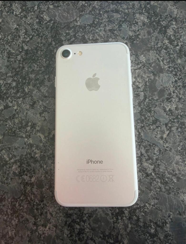 Apple Iphone 7, zilver, Telecommunicatie, Mobiele telefoons | Apple iPhone, 70 %, 128 GB, Ophalen of Verzenden, Zonder simlock
