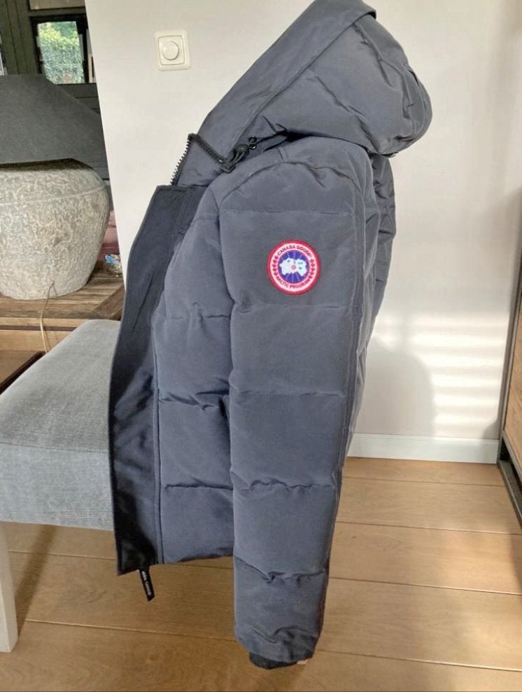Nieuwe Canada Goose HEREN Macmillan parka maat L kleur grijs, Ophalen of Verzenden, Nieuw