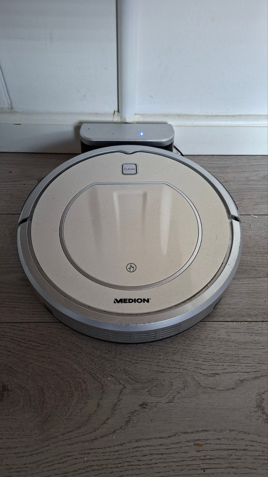 Medion Robotstofzuiger - Automatisch en Efficiënt, Witgoed en Apparatuur, Ophalen, Zo goed als nieuw, Robotstofzuiger, Reservoir