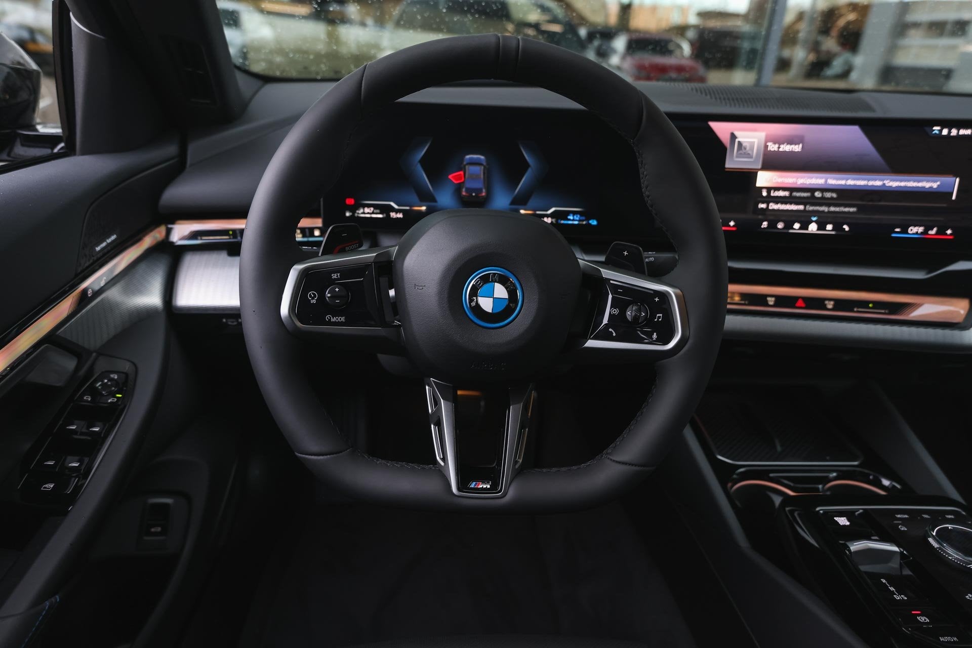 BMW 5 Serie 530e M Sport Automaat / Trekhaak / Adaptieve LED, Automaat, Achterwielaandrijving, Zwart, 4 cilinders