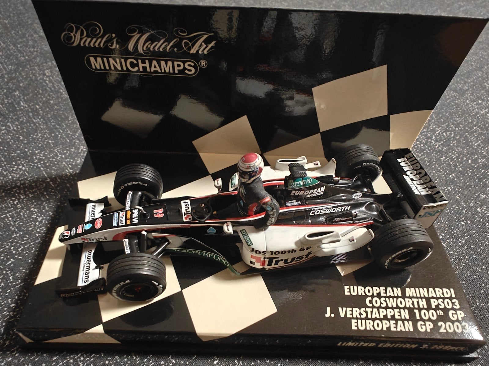 Jos Verstappen 100e GP Minardi Cosworth PS03 2003, Ophalen of Verzenden, Zo goed als nieuw, Auto