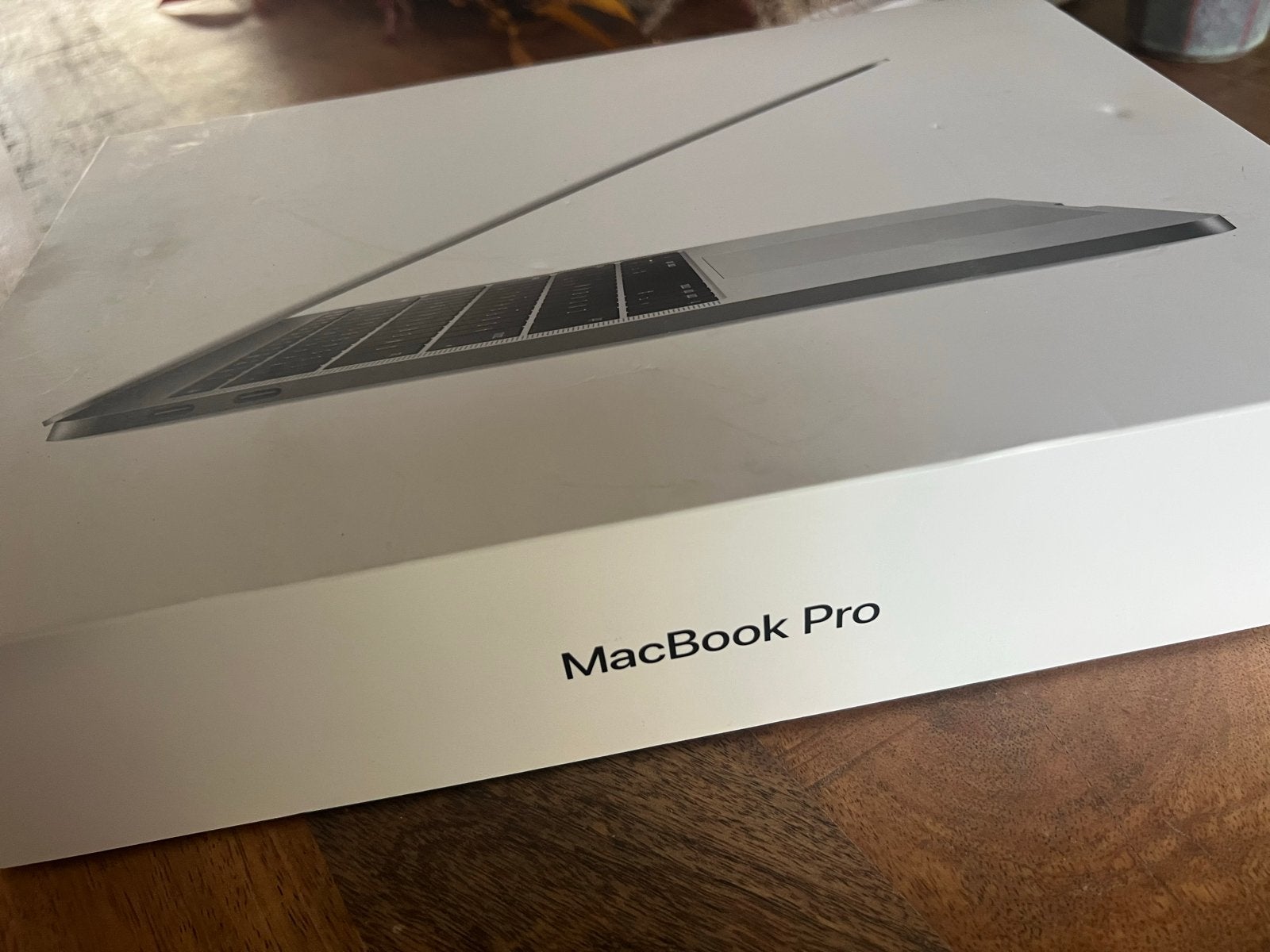 MacBook Pro 2017 - 128GB - Spacegrijs, 2 tot 3 Ghz, Qwerty, 13 inch, Zo goed als nieuw
