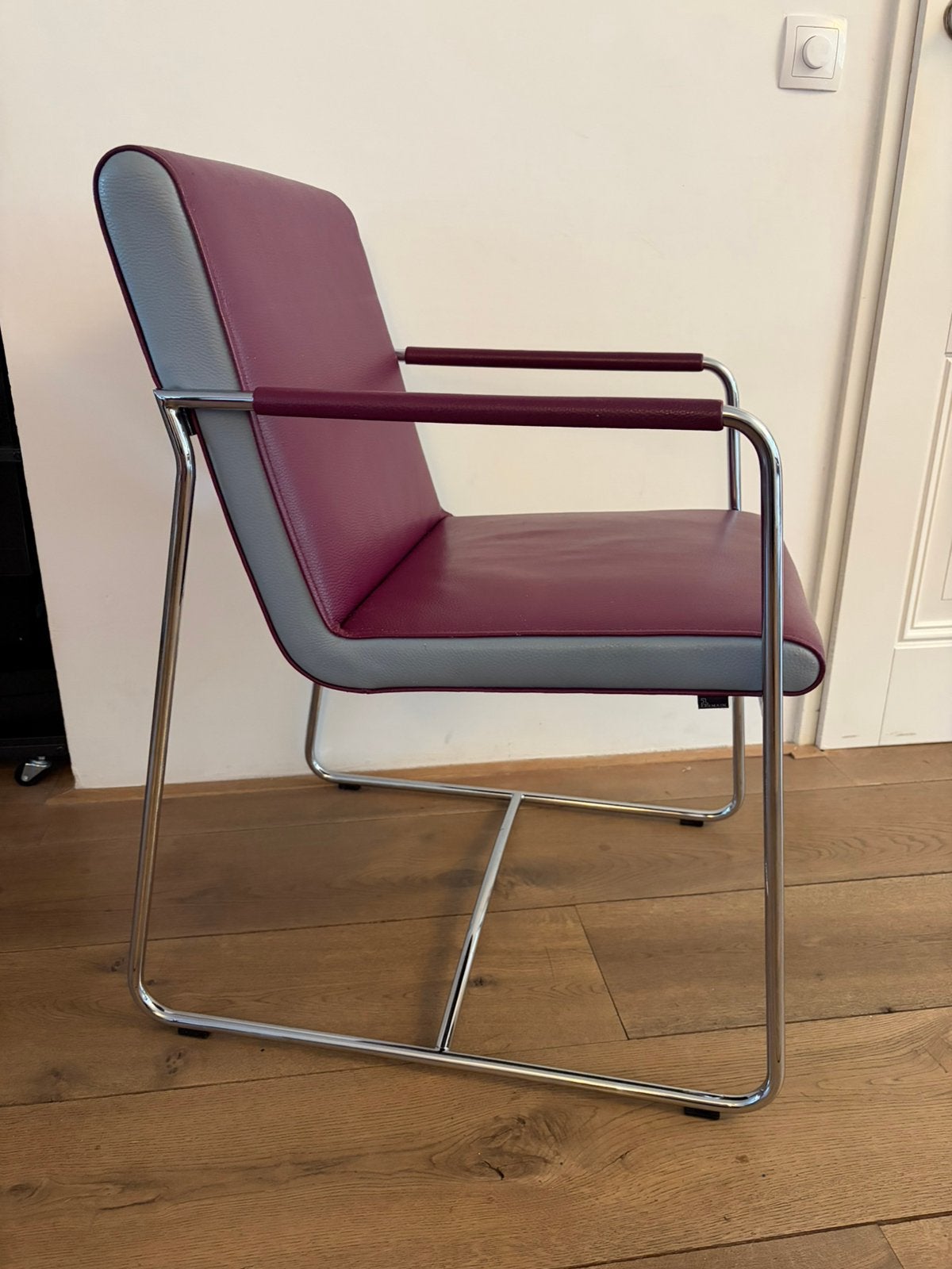 Leolux spring eetkamerstoelen. Set van 4. Tweekleurig. TEAB, Ophalen, Gebruikt, Overige kleuren, Leer