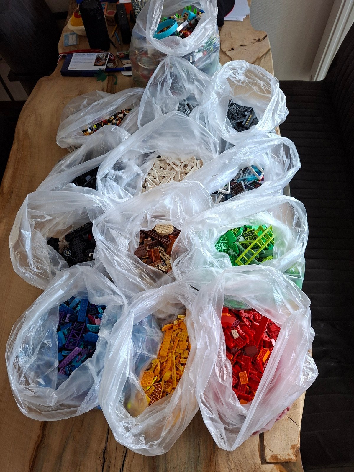 14 kilo losse lego op kleur gesorteerd, Ophalen