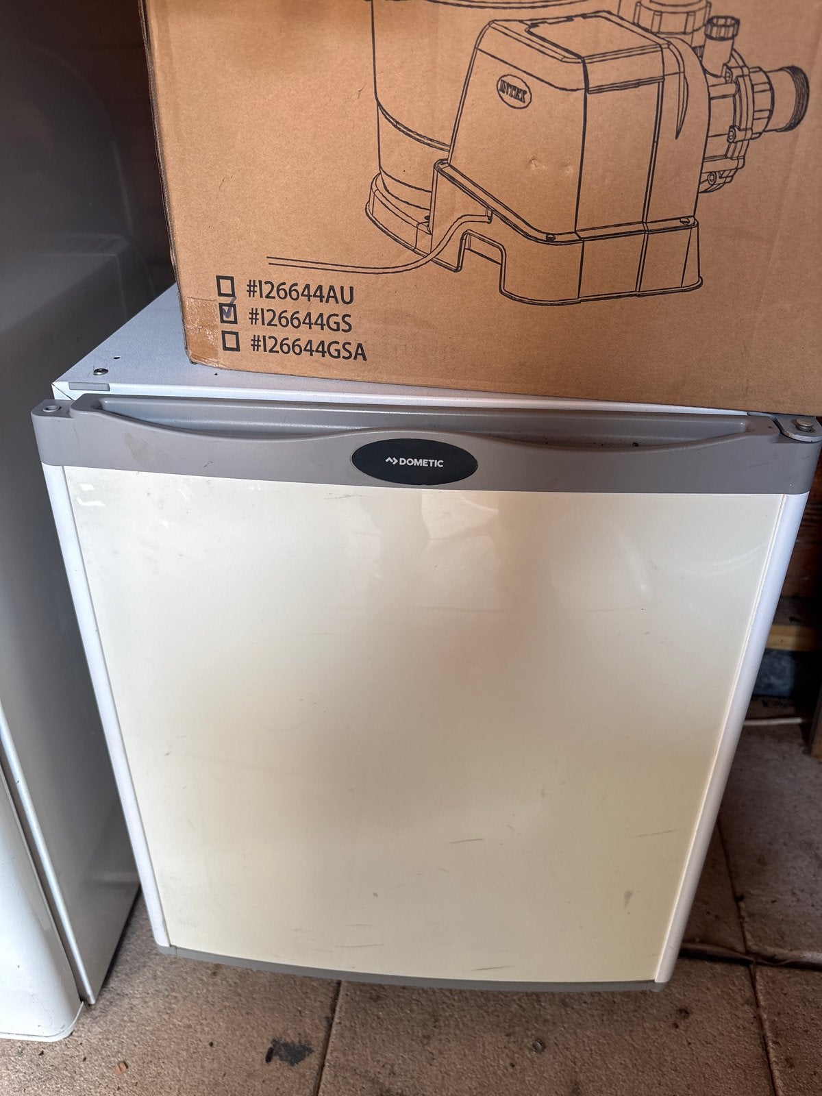 Dometic MF20-60 absorptie koelkast 31L - stil en compact, Witgoed en Apparatuur, Koelkasten en IJskasten, Ophalen of Verzenden