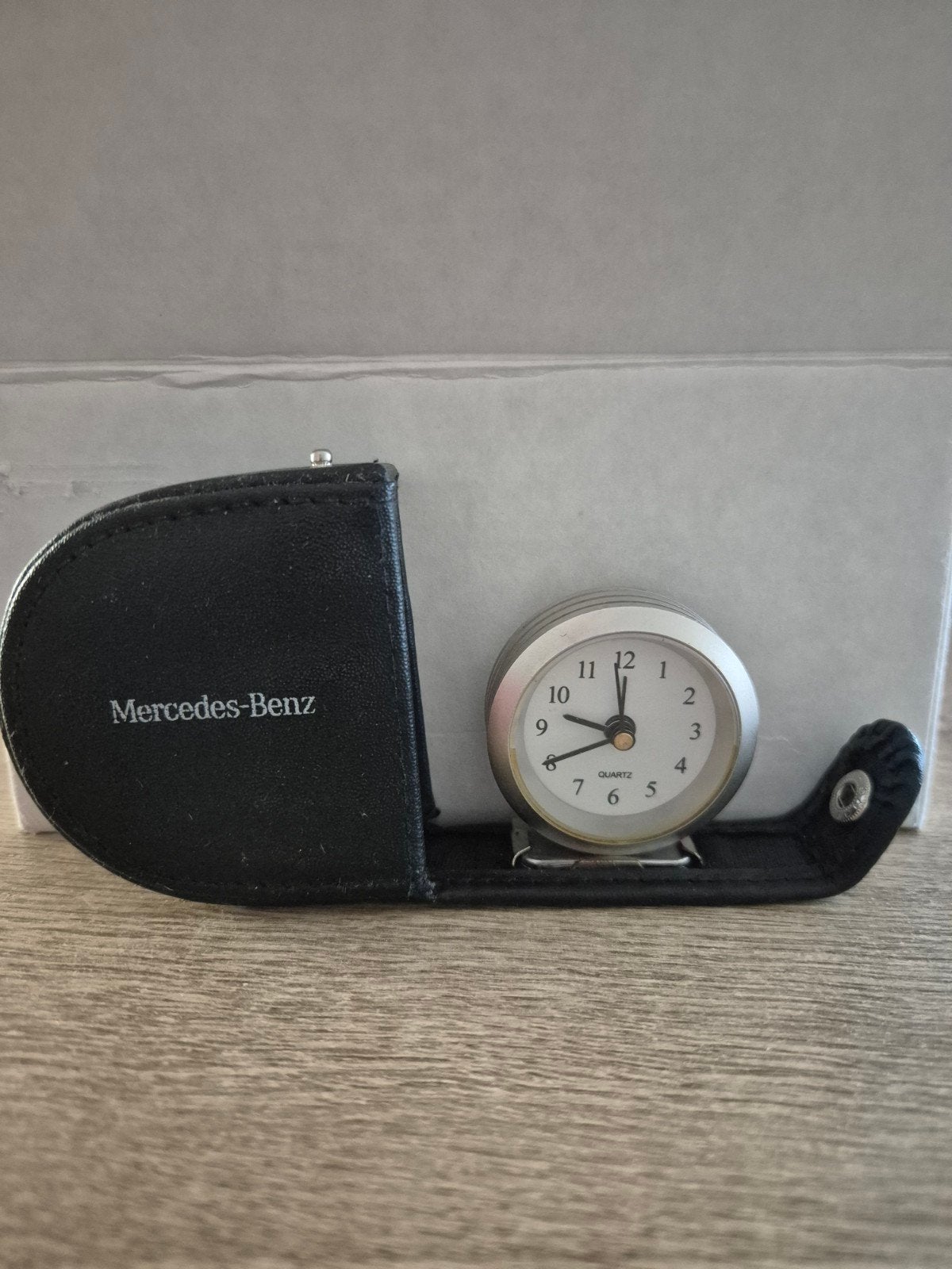 Mercedes-Benz Reishorloge/reiswekker - Compact en Stijlvol, Sieraden, Tassen en Uiterlijk, Horloges | Heren, Gebruikt, Overige merken