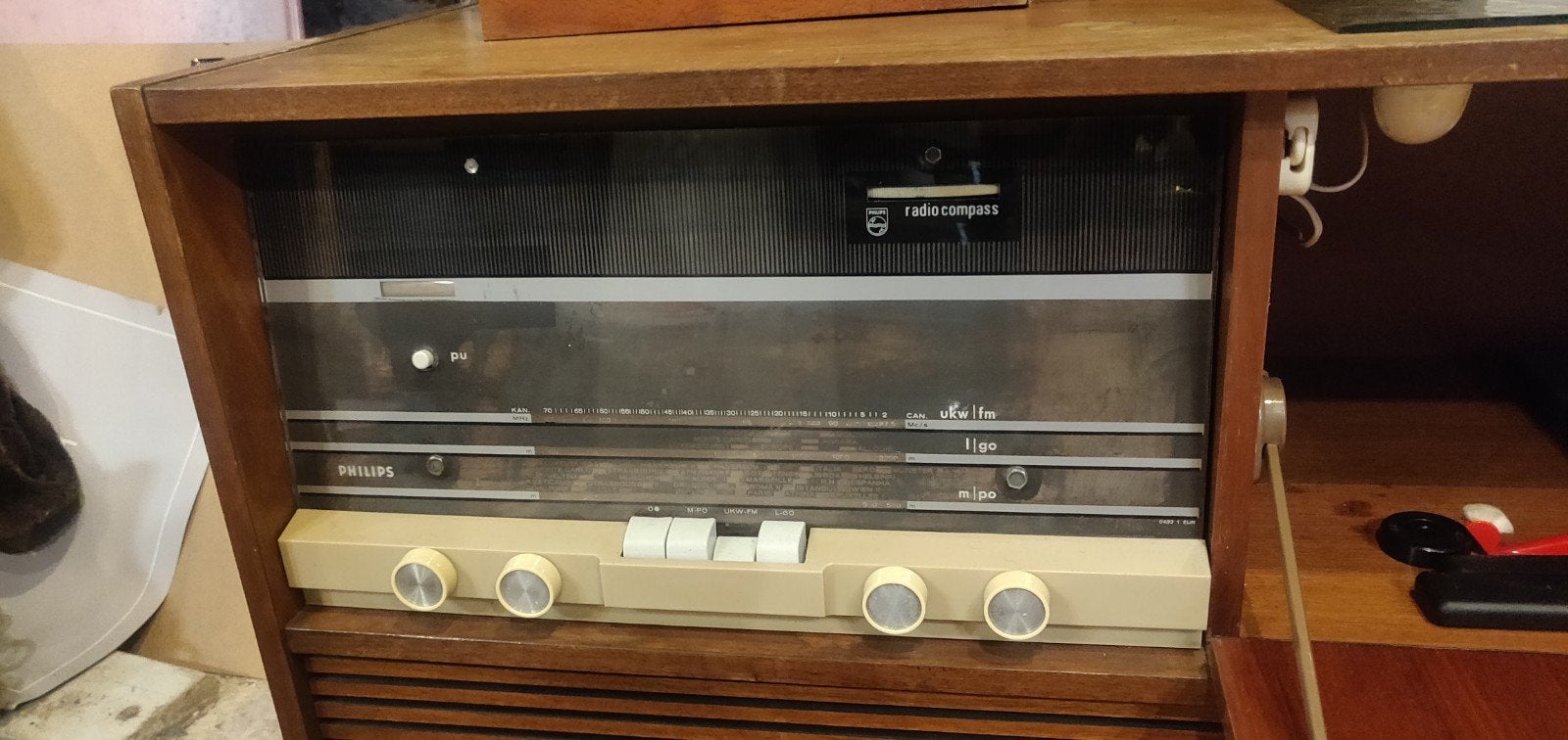 Vintage Philips Radiomeubel met Platenspeler, Ophalen, Gebruikt, Platenspeler, Philips