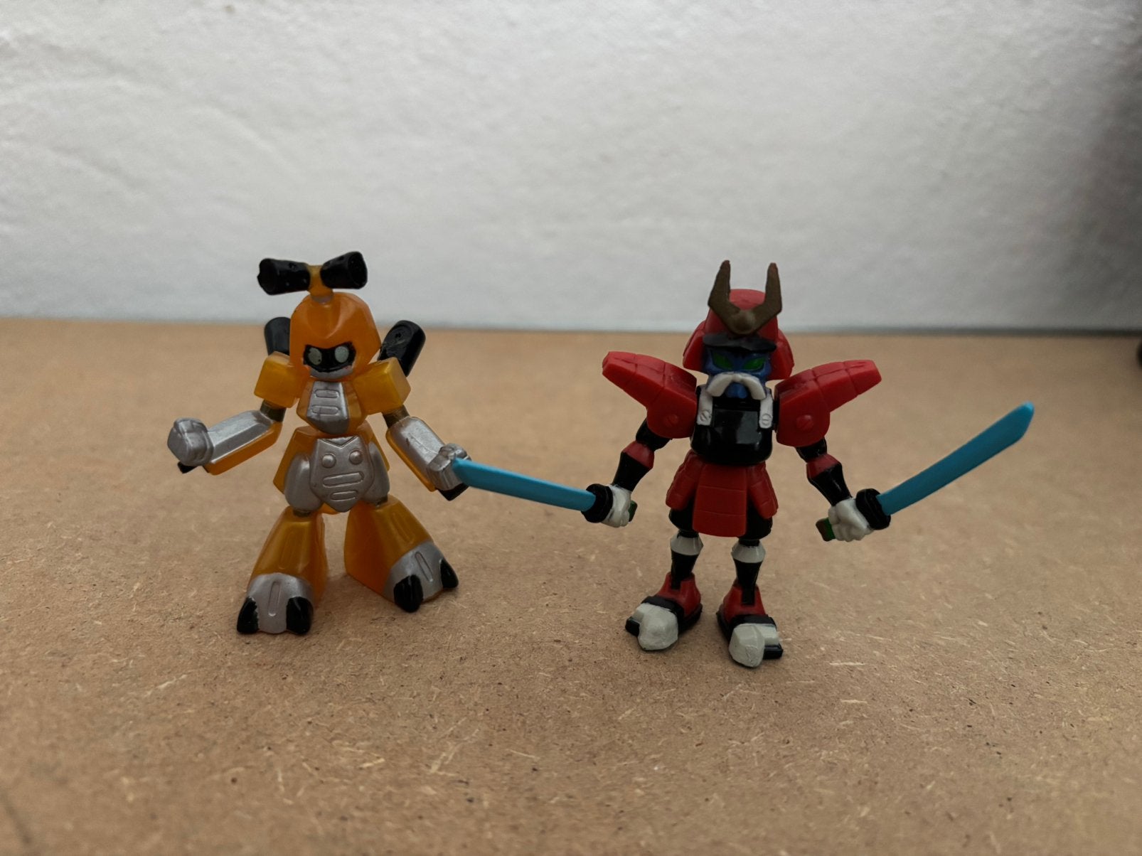 Medabots figuren Metabee en Rokusho, Ophalen of Verzenden, Zo goed als nieuw