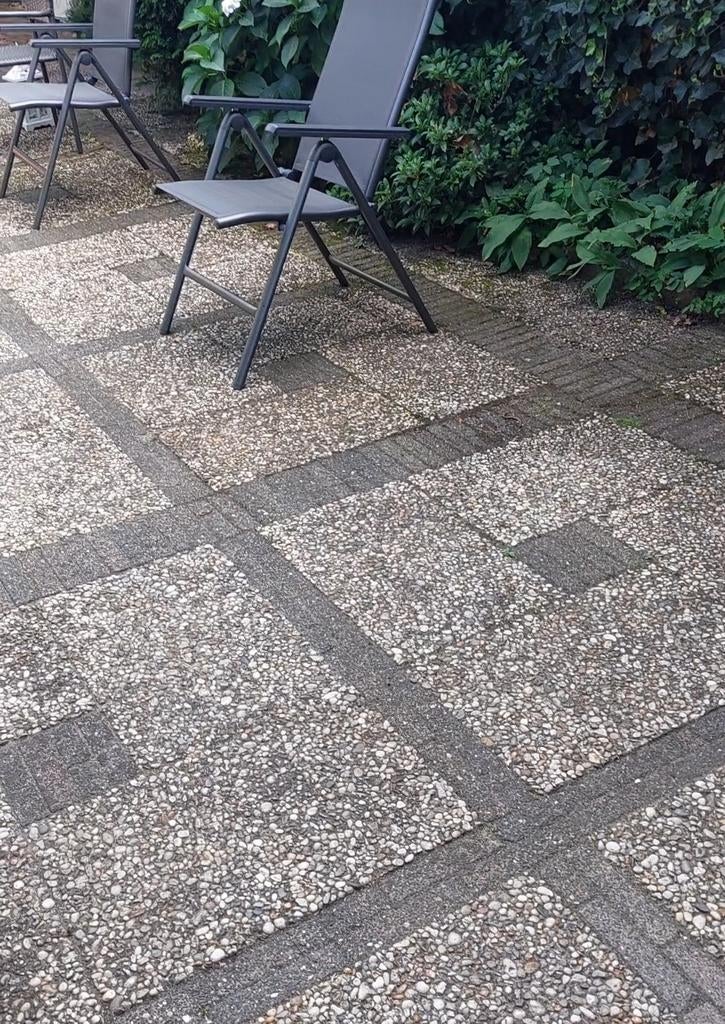 Grindtegels gratis af te halen (gereserveerd), Tuin en Terras, Ophalen, Gebruikt, Beton, Terrastegels
