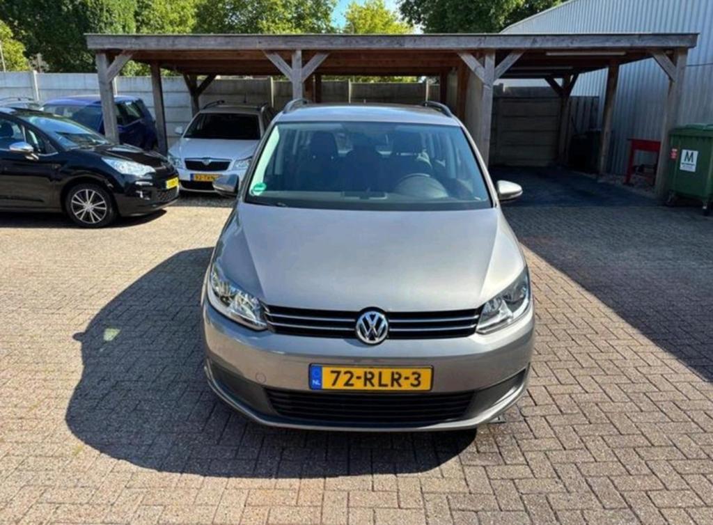 Volkswagen Touran 1.2 TSI 77KW BMT 2011 Grijs, Auto's, Volkswagen, 730 kg, 4 cilinders, 75 €/maand, Handgeschakeld