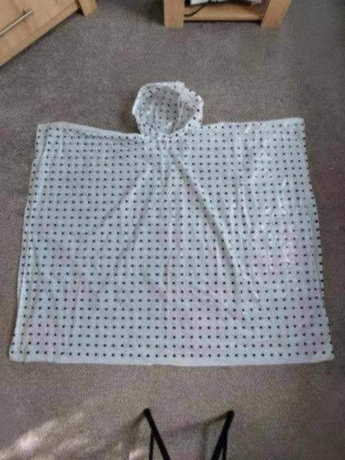 Een nieuwe regenponcho van Big Bazar, 130x106cm, Ophalen of Verzenden, Nieuw, Regenjas