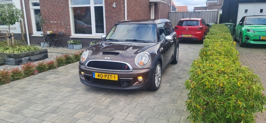 Mini Clubman 1.6T Cooper S 2011 Bruin, 4 cilinders, Bruin, 4 stoelen, Stationwagon