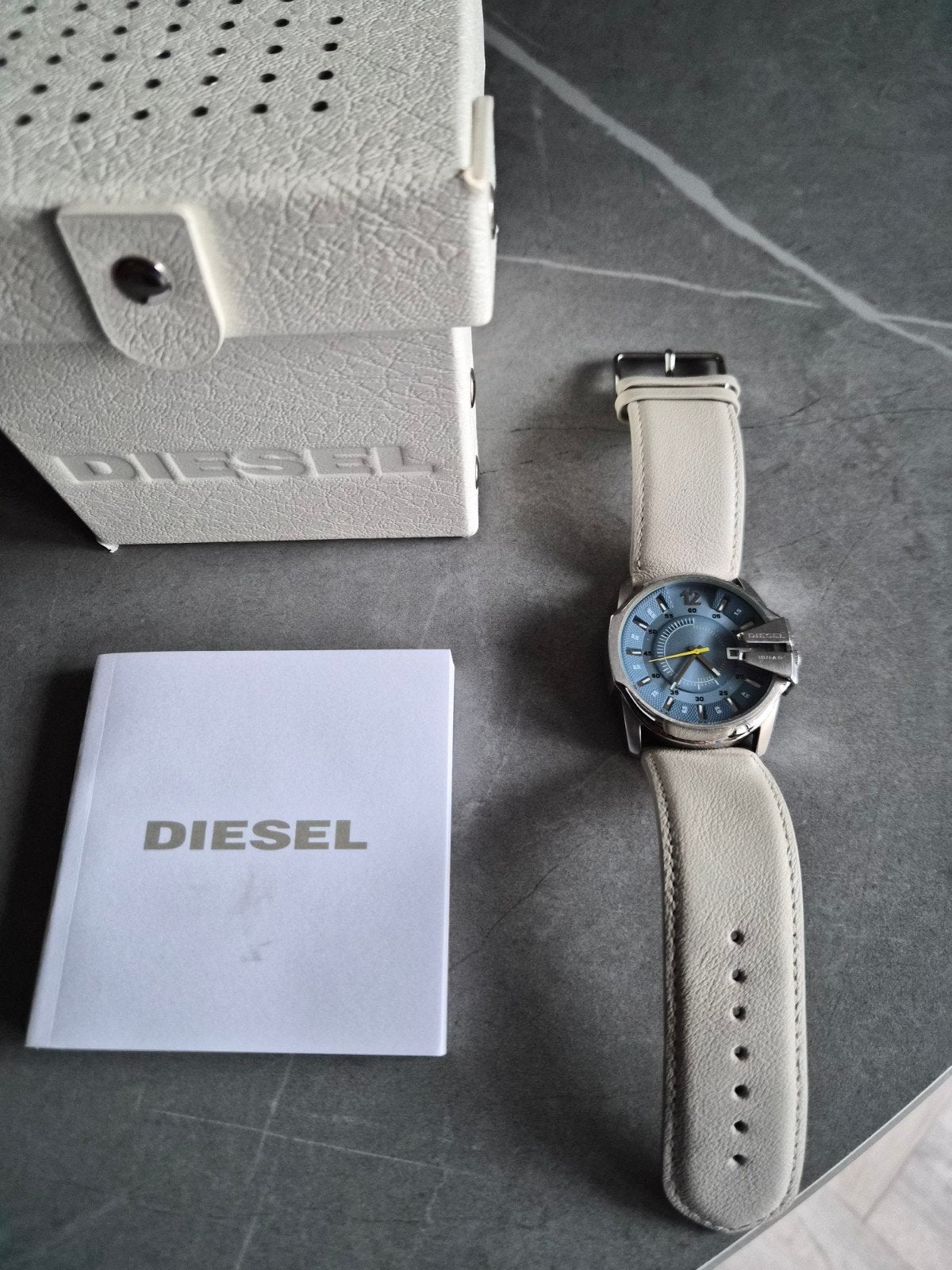 Diesel horloge, Ophalen of Verzenden, Zo goed als nieuw, Leer, Overige merken