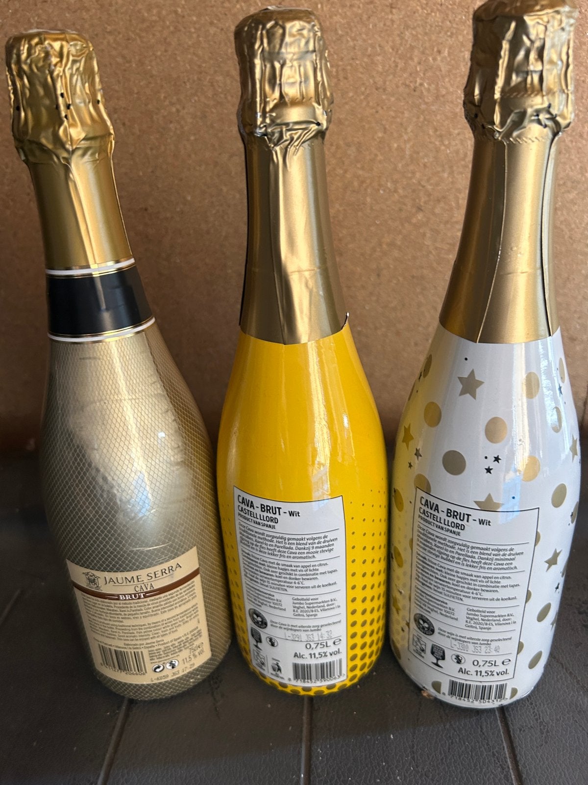 3 flessen Cava Brut - Jaume Serra en Castell Llord, Verzamelen, Ophalen of Verzenden, Nieuw, Overige gebieden, Champagne