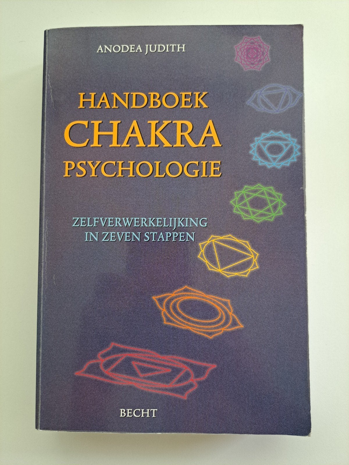 Anodea Judith - Handboek chakrapsychologie, Achtergrond en Informatie, Ophalen of Verzenden, Zo goed als nieuw, Anodea Judith