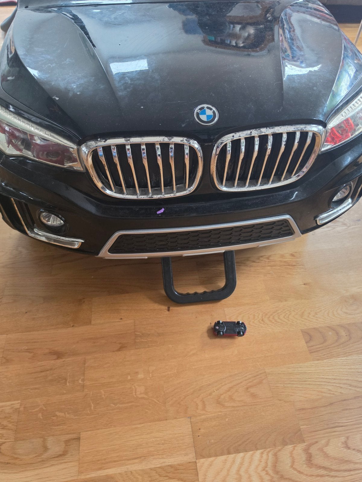 Elektrische kinderauto BMW X7 met afstandsbediening, Ophalen of Verzenden, Gebruikt, Afstandsbediening