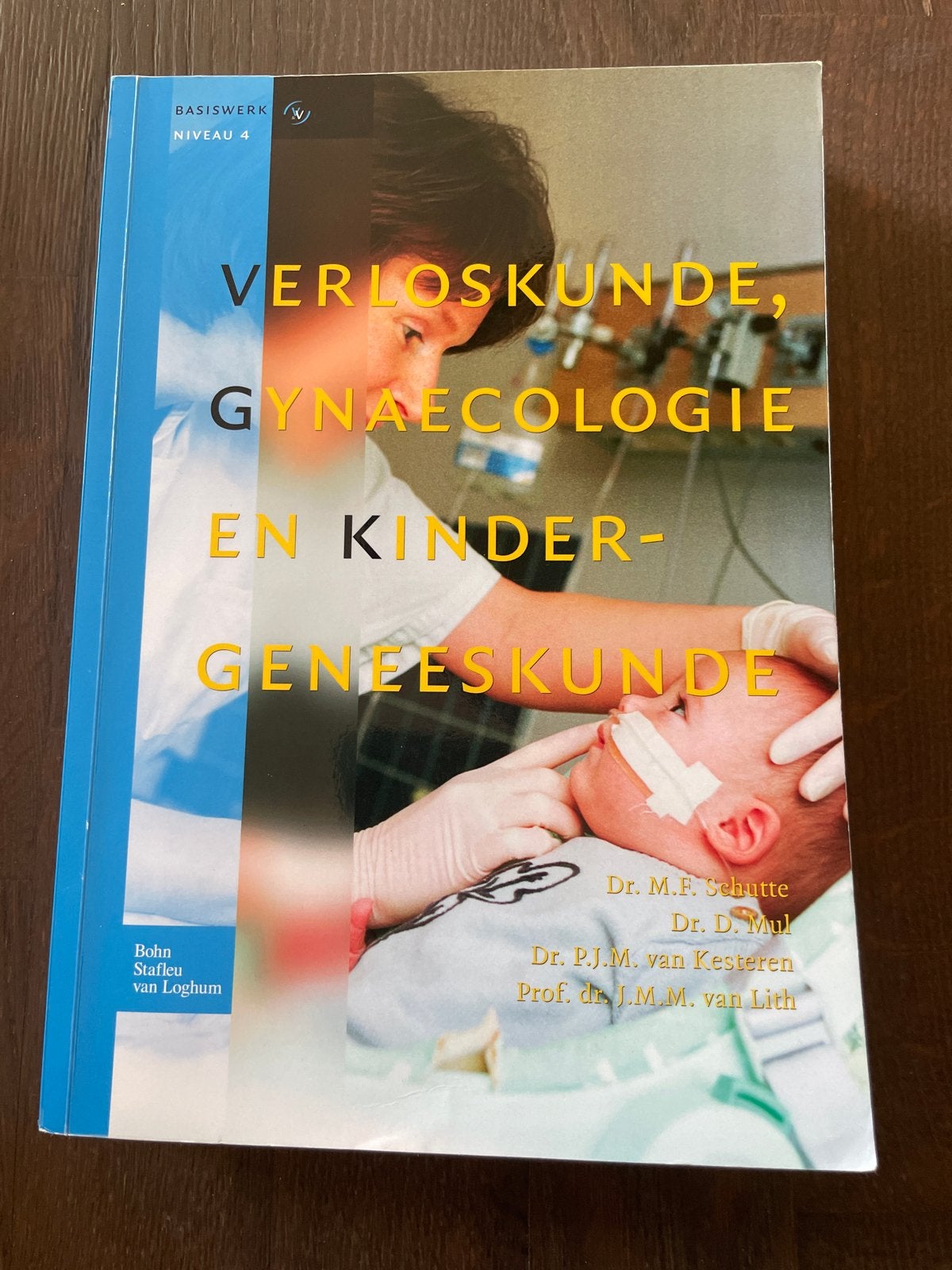 Verloskunde, Gynaecologie en Kindergeneeskunde - Niveau 4, Ophalen of Verzenden, Beta, Zo goed als nieuw, MBO