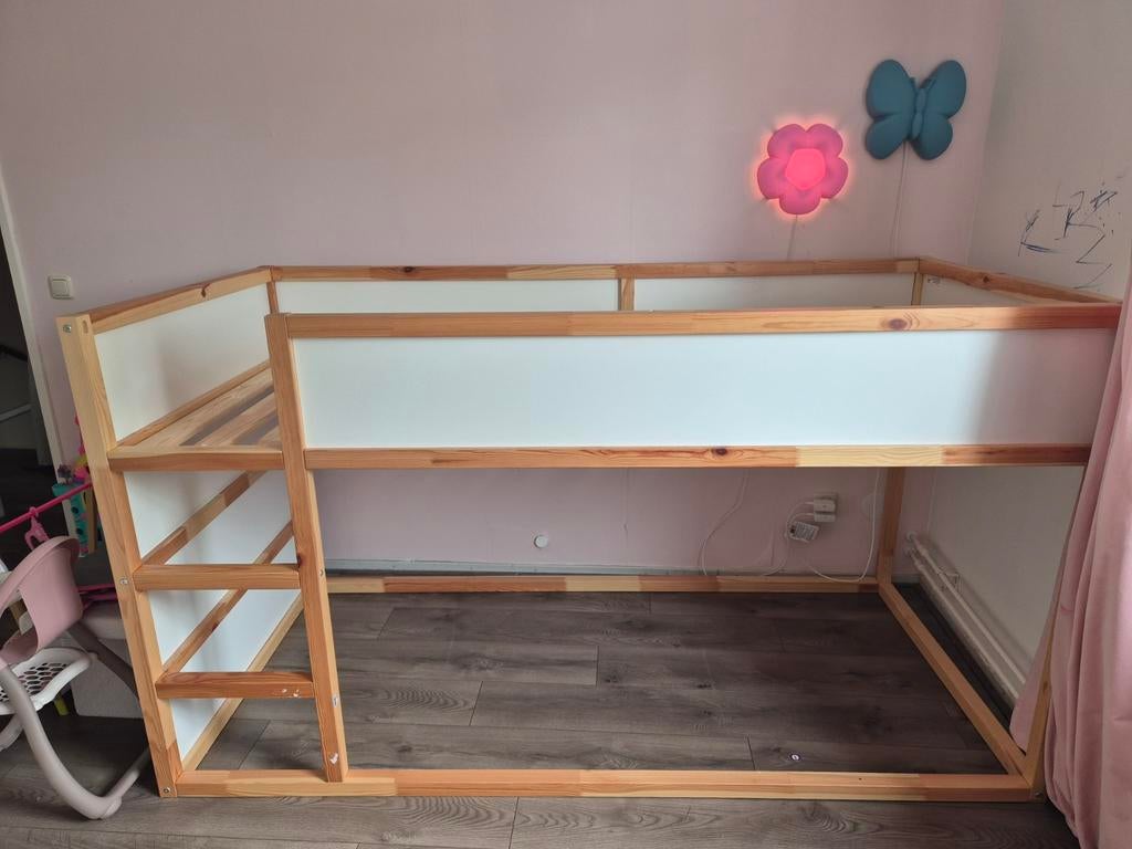 Kura ikea halfhoog slaper, Kinderen en Baby's, Kinderkamer | Stapelbedden en Hoogslapers, Ophalen, Zo goed als nieuw