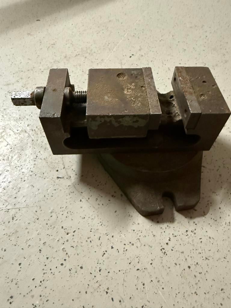 Robuuste machineklem voor werkbank of freesmachine, Ophalen of Verzenden, Gebruikt