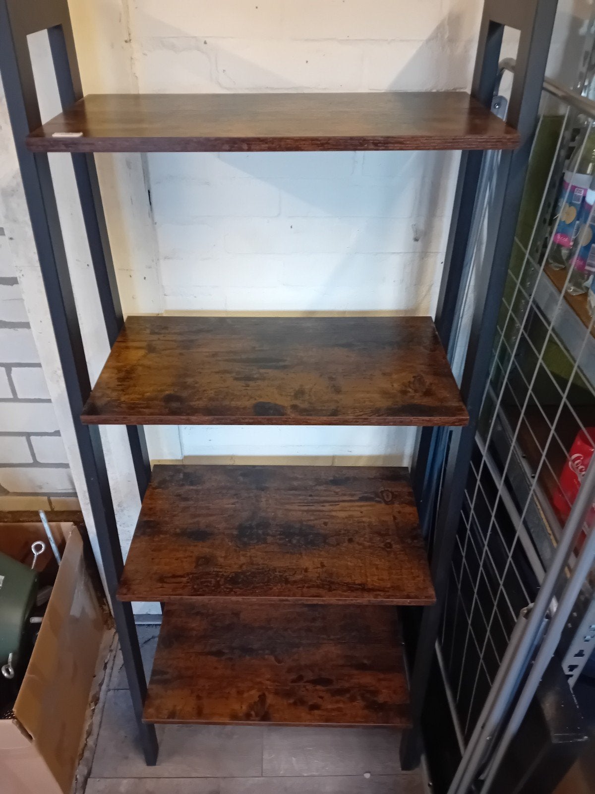 Boekenkast / Wandkast met 4 planken - Industrieel design, Met plank(en), Gebruikt, 50 tot 100 cm, 25 tot 50 cm