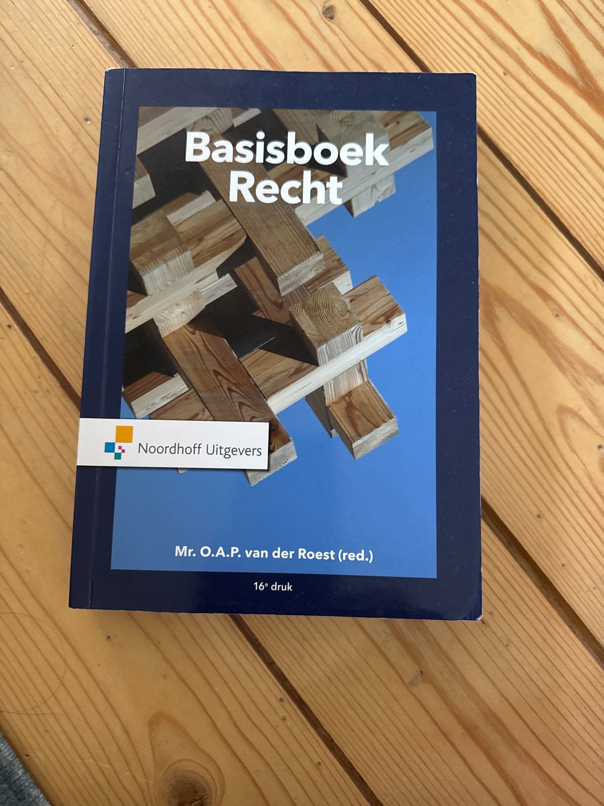 Basisboek Recht - Mr. O.A.P. van der Roest (16e druk), Boeken, Ophalen of Verzenden, Gamma, Zo goed als nieuw, HBO