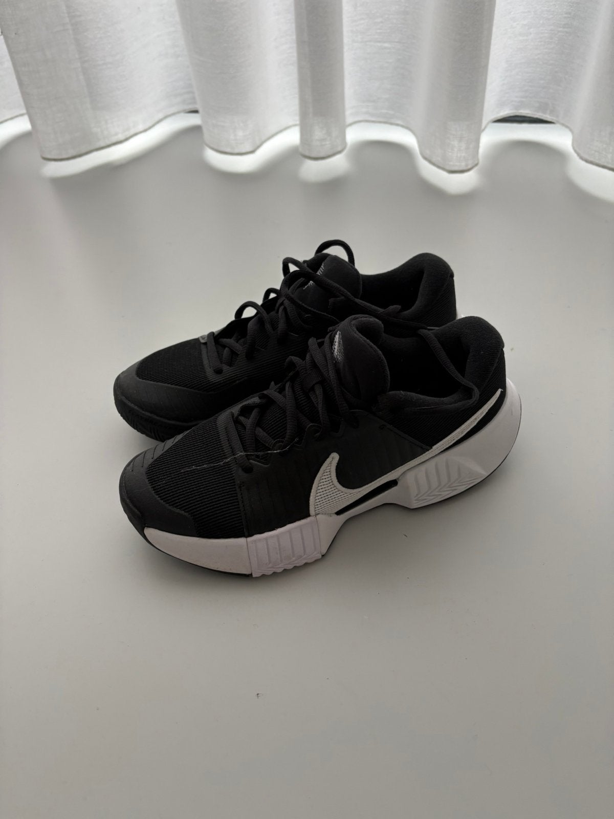 Nike GP Challenge  Pro (mt40) dames tennisschoen ZGAN, Sport en Fitness, Ophalen, Nike, L00, Zo goed als nieuw