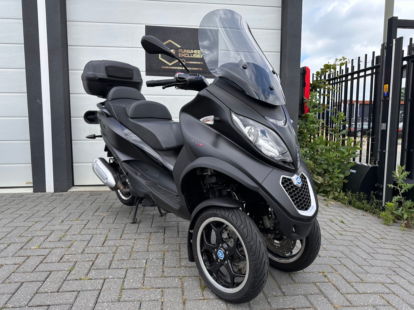 Piaggio MP3 300 ie Sport | Zwart | ABS 2015| Autorijbewijs B, Motoren, Motoren | Piaggio, Automaat, 278 cc, 1 cilinder, 12 t/m 35 kW