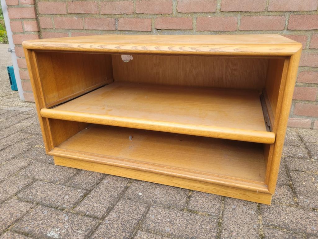Houten TV-meubel / audiomeubel met uitschuifbaar plateau, Gebruikt, Modern, Functioneel, Minder dan 100 cm, 25 tot 50 cm