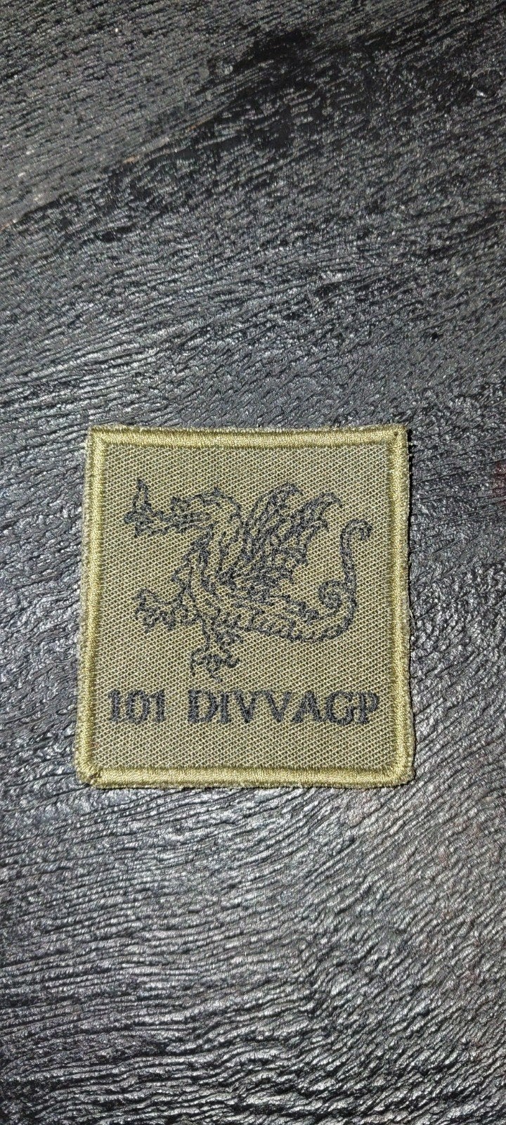 KL Nederlandse leger 101 DIVVAGP 101 Divisie Veldartillerieg, Ophalen of Verzenden, Landmacht, Nederland, Embleem of Badge