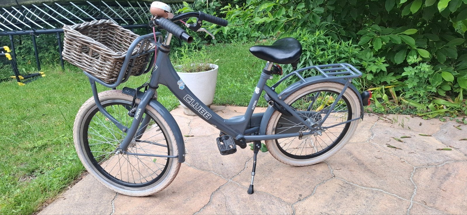 20 inch Meisjes fiets - Alpina Clubb, Fietsen en Brommers, Ophalen, Alpina Clubb, Zo goed als nieuw, Terugtraprem
